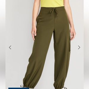 High-Waisted StretchTech Wide-Leg Cargo Pants for Women
